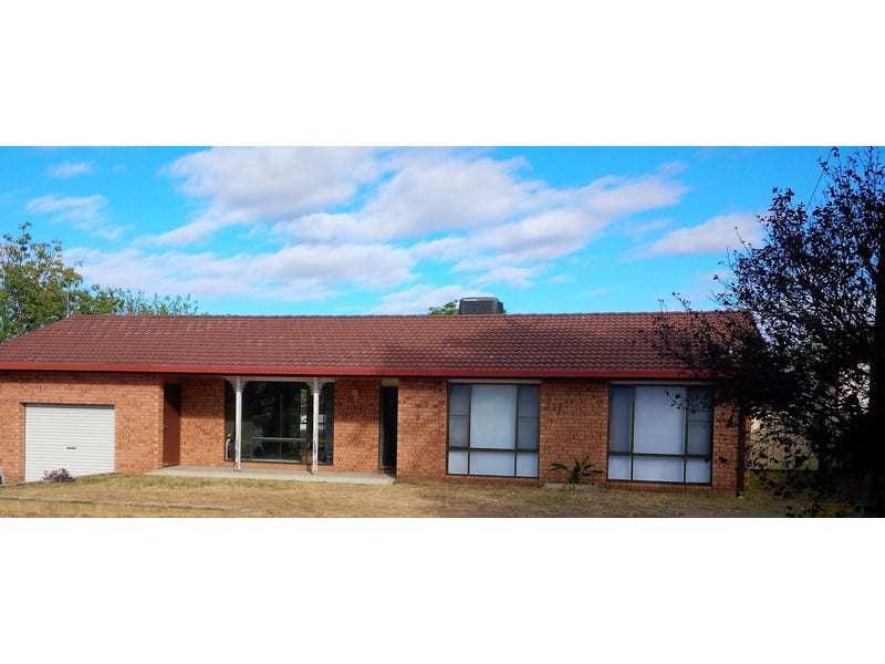 20 Denman Avenue, Kootingal, NSW 2352