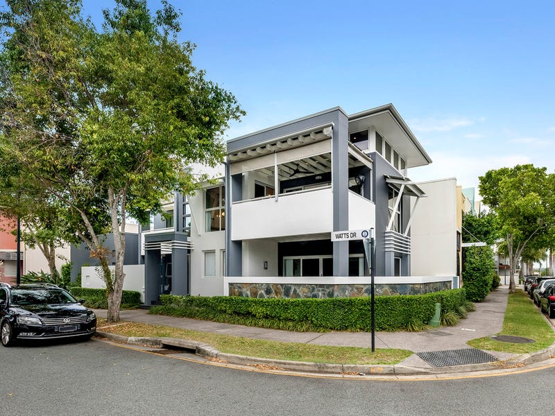 1 Watts Drive, Varsity Lakes, Qld 4227