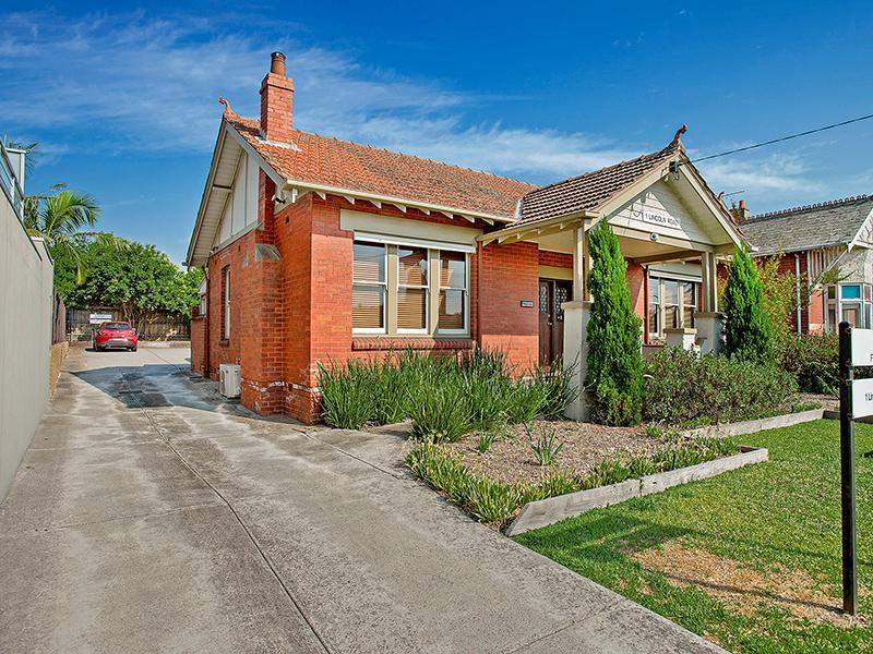 1 Lincoln Road, Essendon, Vic 3040 Property Details