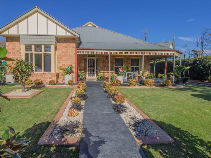 11 Government Road, Yerrinbool, NSW 2575