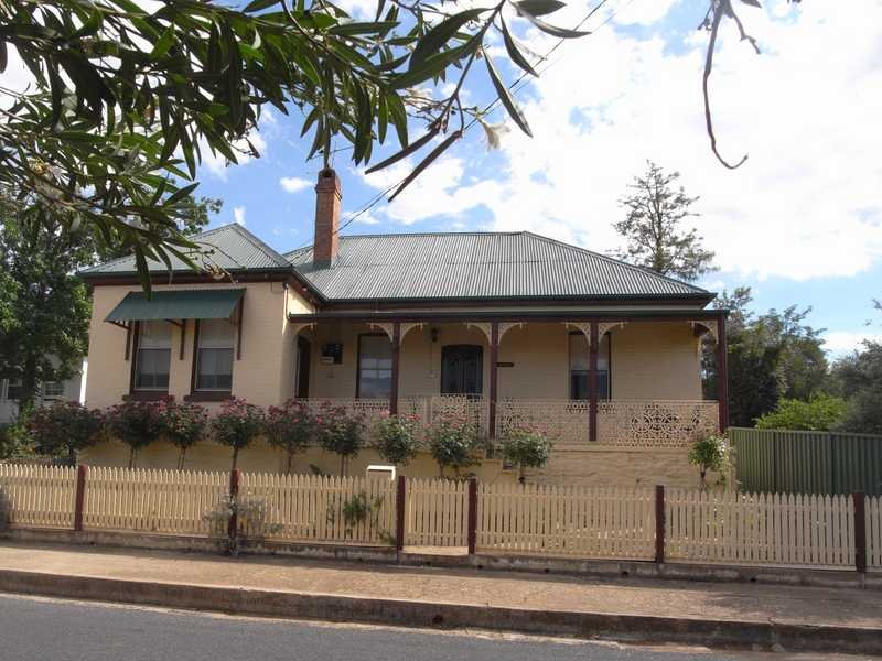 49 First Avenue, Gundagai, NSW 2722 Property Details