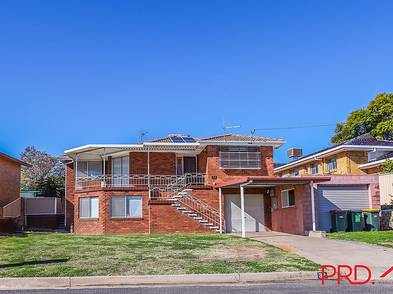 33 Cypress Street, South Tamworth, NSW 2340