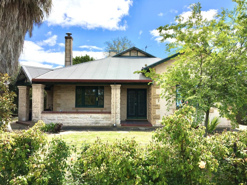 7 First Avenue, Naracoorte, SA 5271