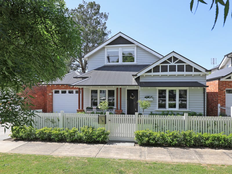 1/35 Anslow Street, Woodend, Vic 3442 Property Details