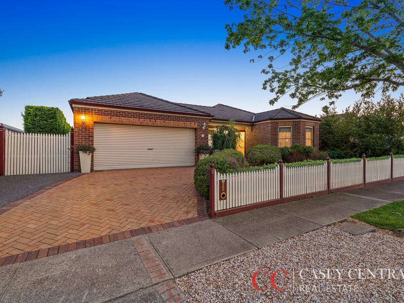 10 Hillston Court, Narre Warren South, VIC 3805 - realestate.com.au