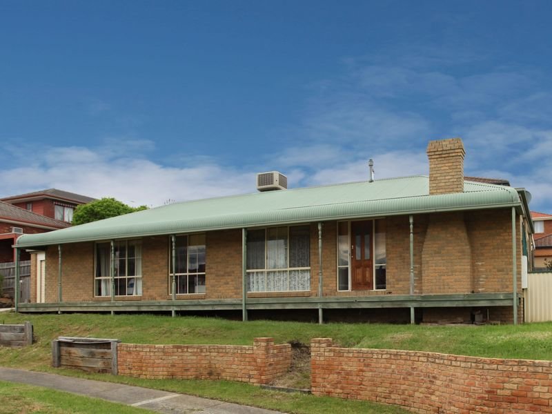 4 Hagen Drive, Berwick, Vic 3806 Property Details