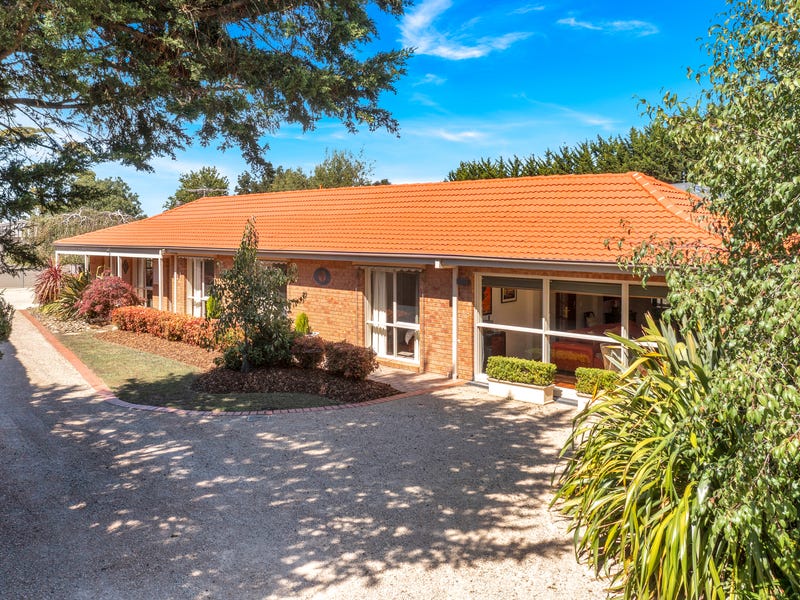 74 Skyline Drive, Gisborne, VIC 3437