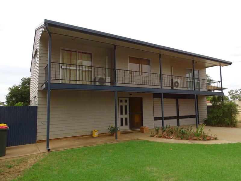 22 Philip Street, St QLD 4487