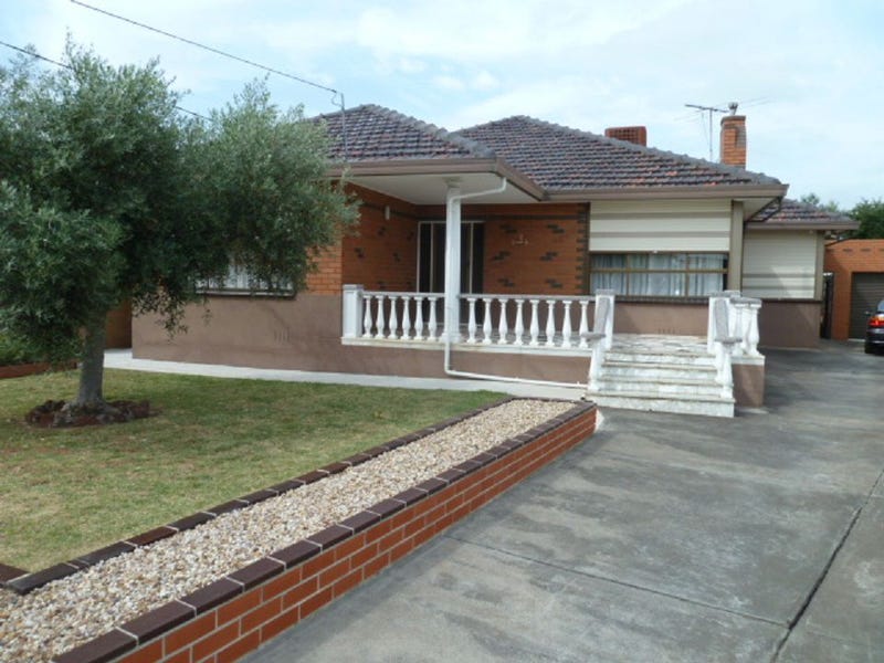 3 Chaumont Drive, Avondale Heights, VIC 3034