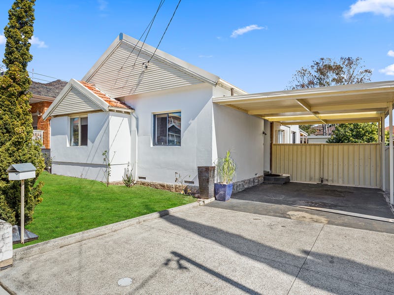 Houses for Sale in Earlwood, NSW 2206