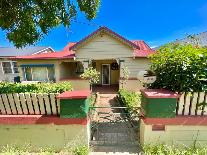 112 Clarinda Street, Parkes, NSW 2870