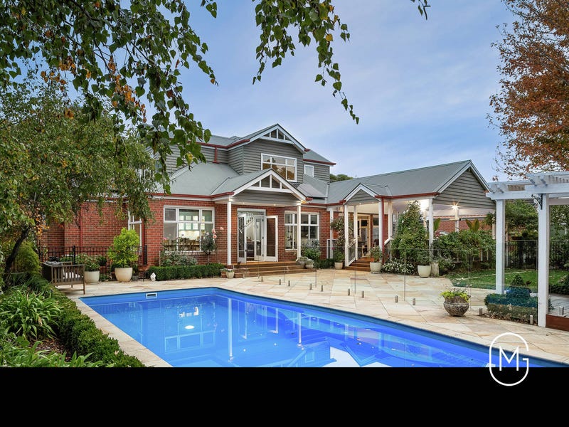 46 Woodstock Drive, Doreen, Vic 3754 Property Details