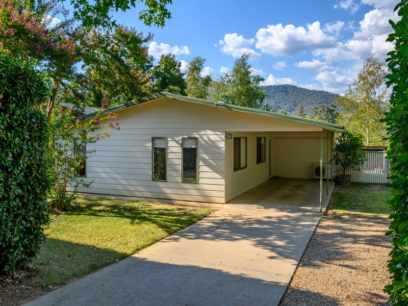 15 Coronation Avenue, Bright, Vic 3741 House for Sale