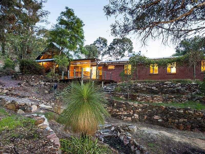 16 Stevenson Pl, Byford, WA 6122 Property Details