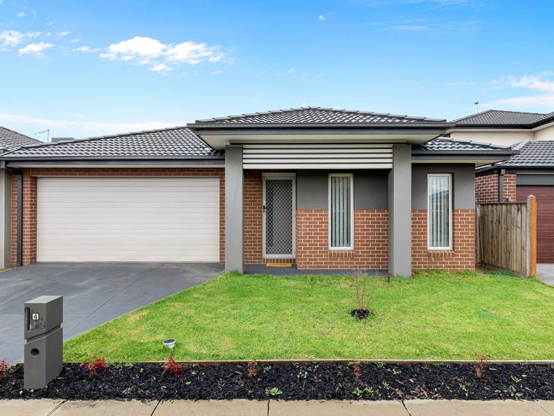 4 Aldinga Avenue, Point Cook, VIC 3030