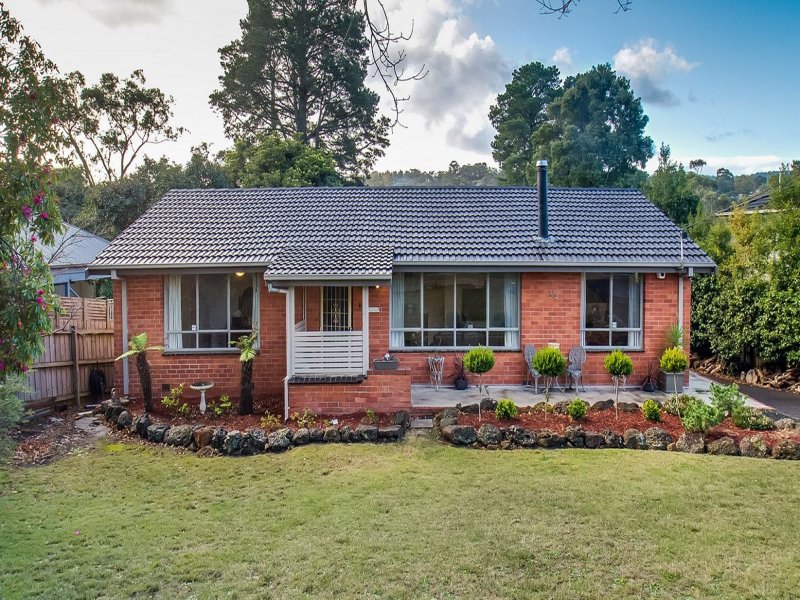 39 Griffiths Road, Upwey, Vic 3158