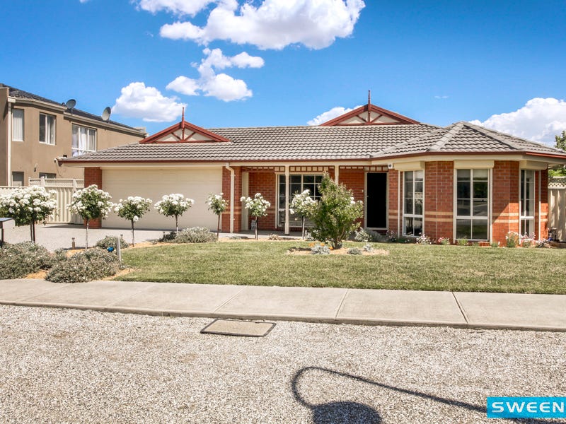 15 Bramshaw Crescent, Hillside, Vic 3037 Property Details