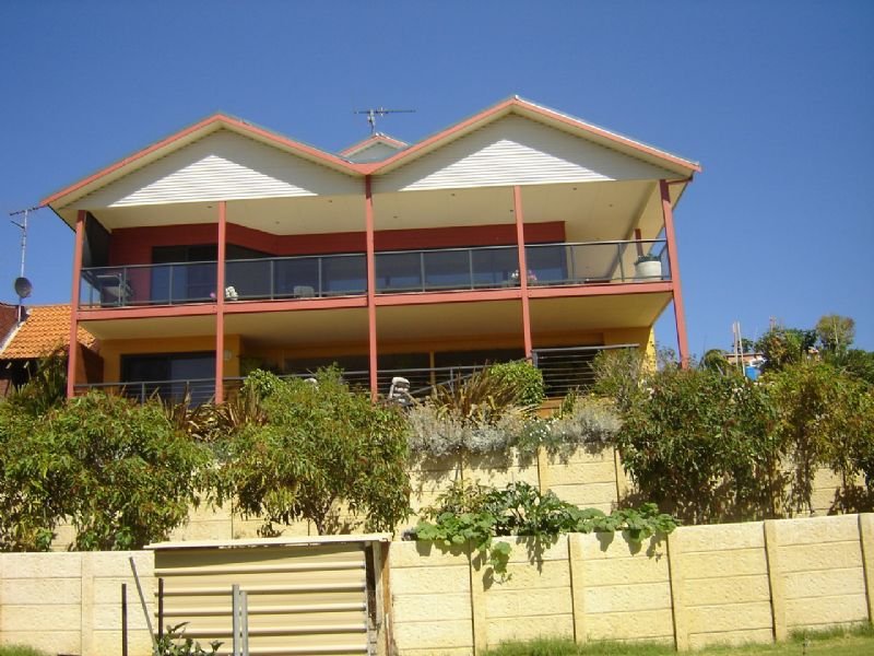 15 Muir Place, Halls Head, WA 6210