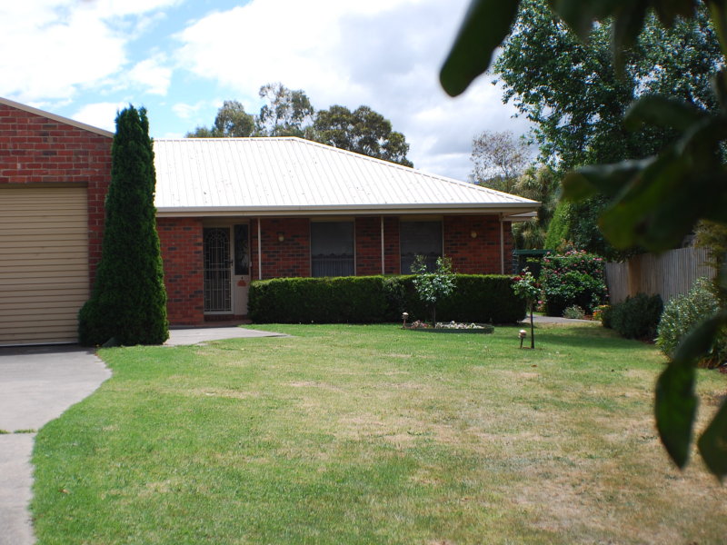 8A Walnut Street, Whittlesea, Vic 3757 Property Details