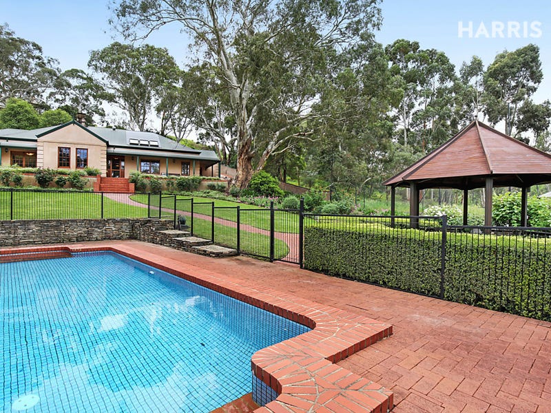 215 Coromandel Parade, Coromandel Valley, SA 5051