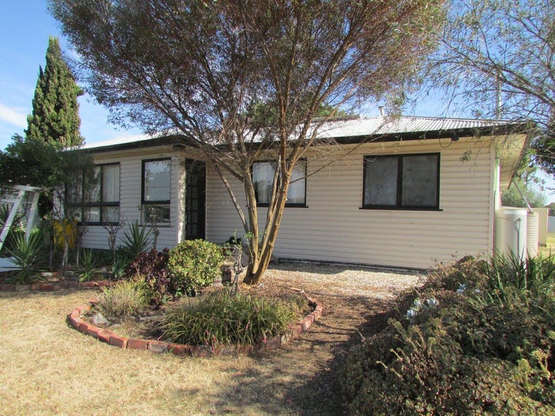 38 Gardiner Street, Warracknabeal, Vic 3393 House for Sale