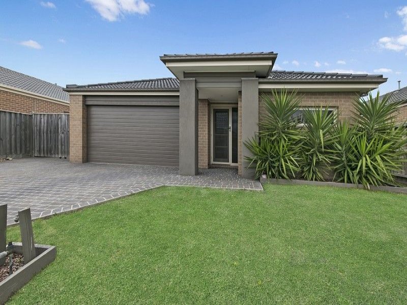 25 GREGSON GROVE, Lyndhurst, Vic 3975 Property Details