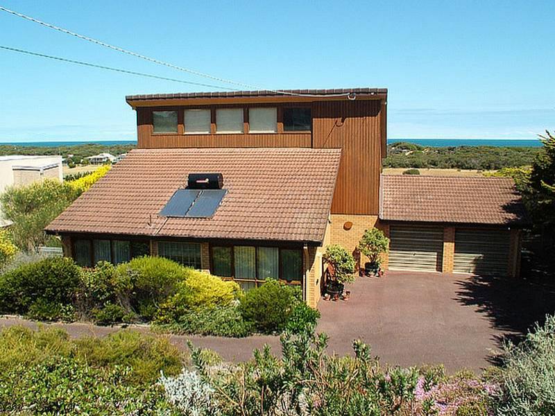 2 Emperor Drive, Ocean Grove, VIC 3226