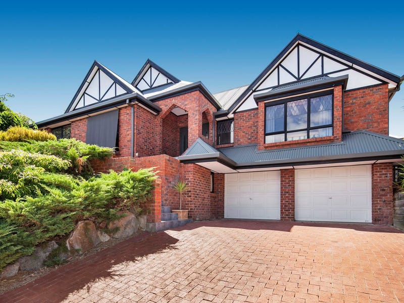 Houses for Sale in Woodcroft, SA 5162