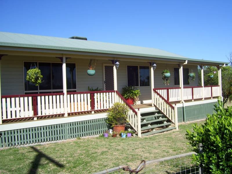 10 Pulford Street, Wandoan, Qld 4419 Property Details