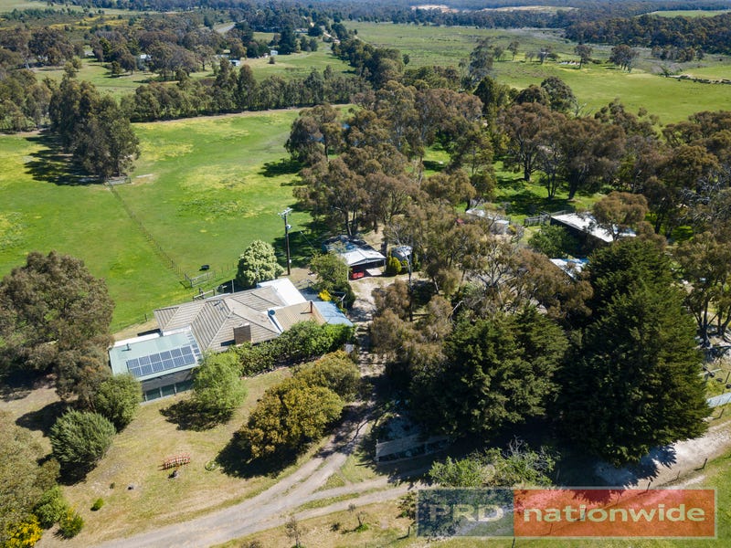 329 Ross Creekhaddon Road, Nintingbool, VIC 3351