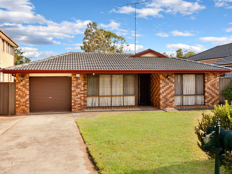 7 Chaplin Cres, Quakers Hill, NSW 2763