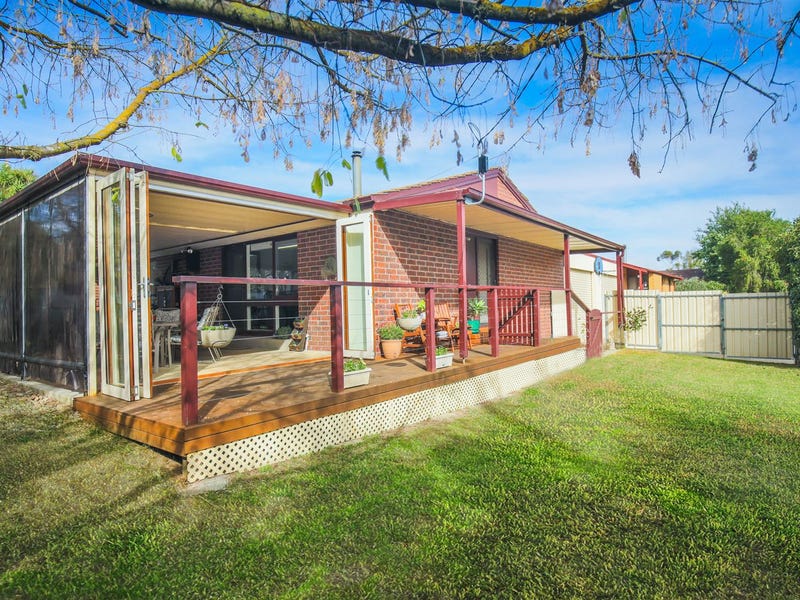 16 Alberg Avenue, Mount Barker, SA 5251
