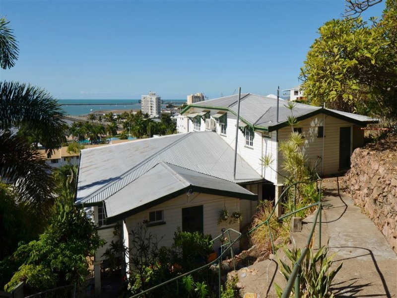 4/5 Mitchell Street, North Ward, QLD 4810