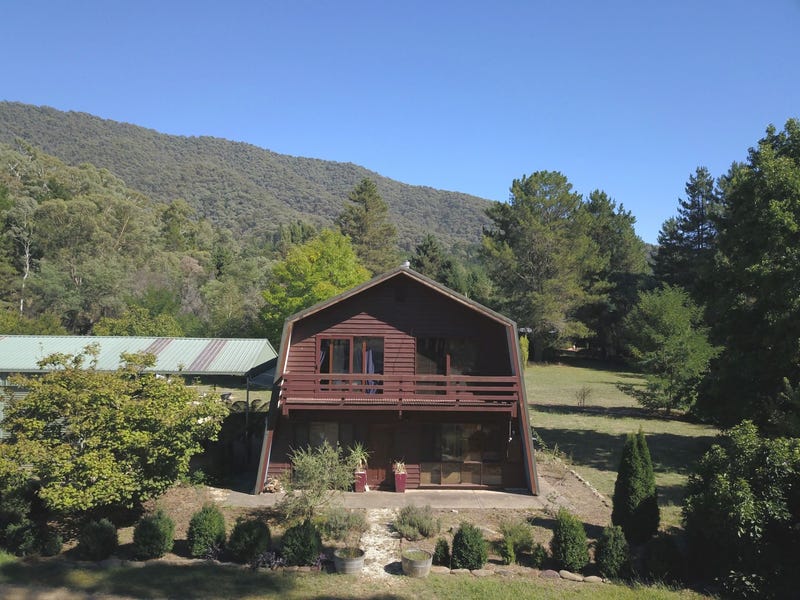 9 Farrington Lane, Freeburgh, Vic 3741 Property Details