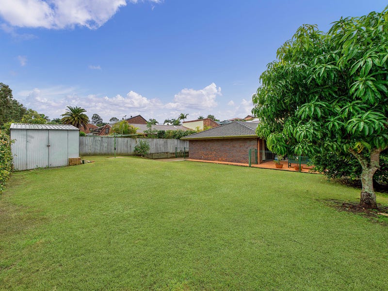 30 Karloff Drive, Stafford Heights, QLD 4053