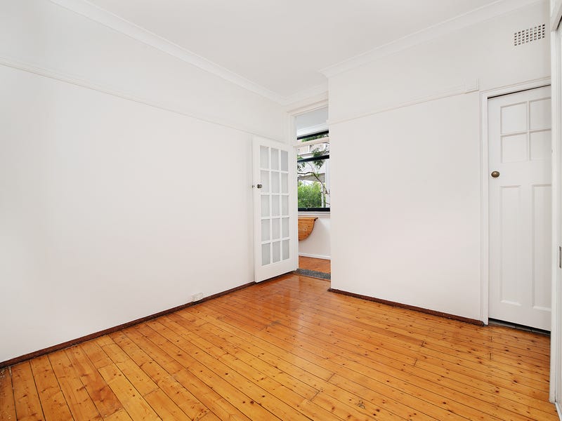 8/29 East Crescent Street, Mcmahons Point, NSW 2060