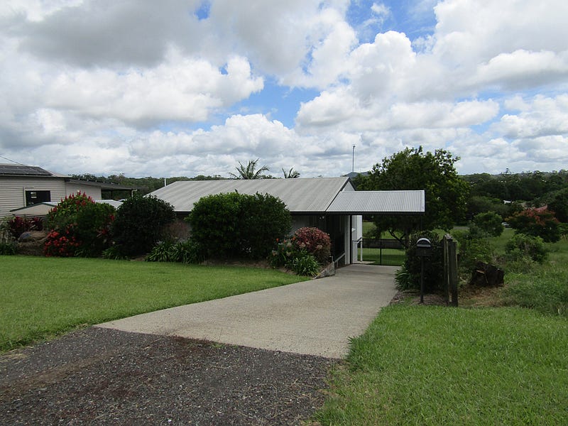 42 Wattle Street, Cooroy, QLD 4563