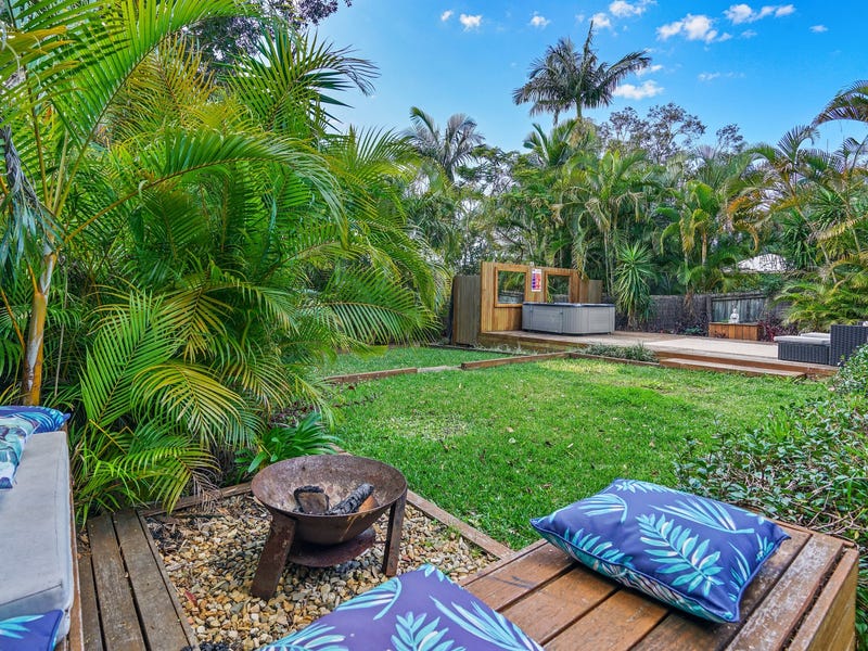 109 Bamboo Avenue, Benowa, QLD 4217