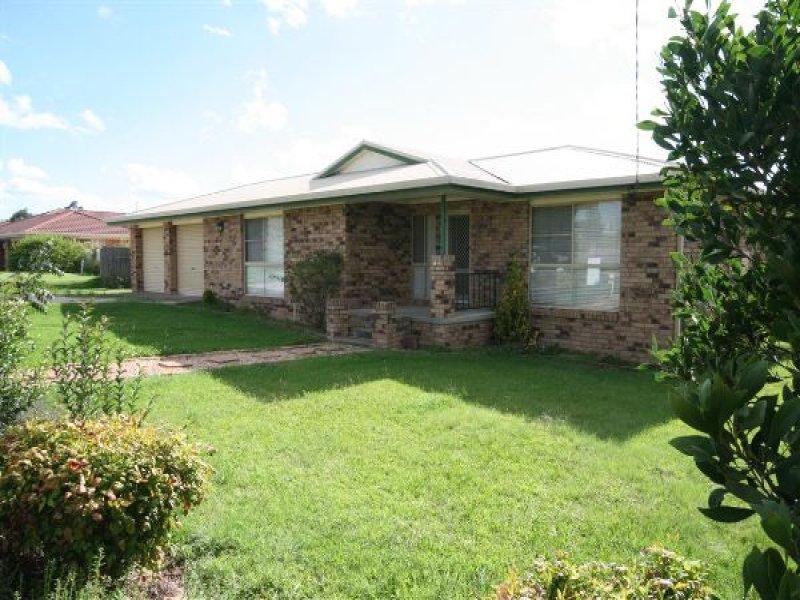 223 Bulwer Street, Tenterfield, NSW 2372 Property Details