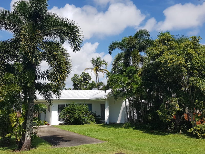 10 Palm Street, Cooya Beach, Qld 4873