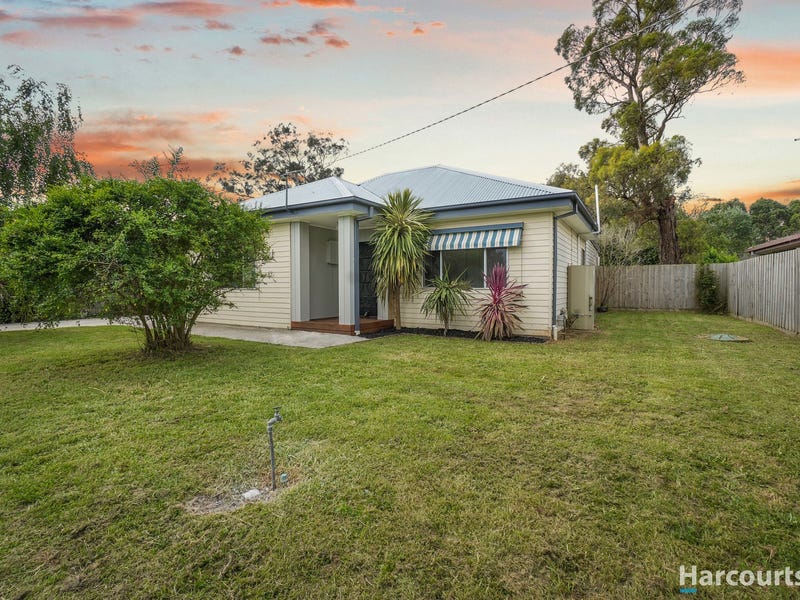 4 Railway Avenue, Tynong, Vic 3813 Property Details