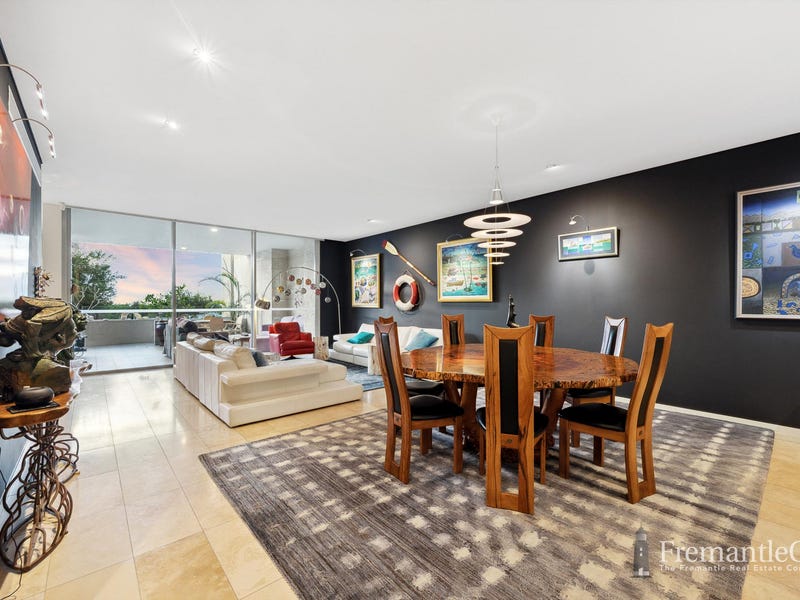 2/11 Leighton Beach Boulevard, North Fremantle, WA 6159