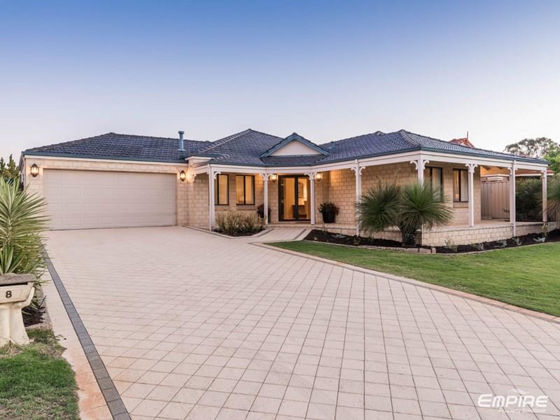 8 Rufford Lane, Canning Vale, WA 6155