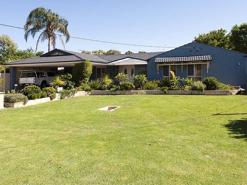 16 Dumsday Drive, Forrestdale, WA 6112 Property Details