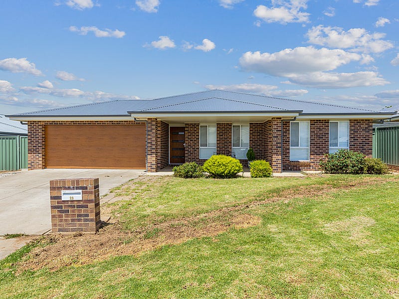 23 Tantoon Circuit, Forest Hill, NSW 2651
