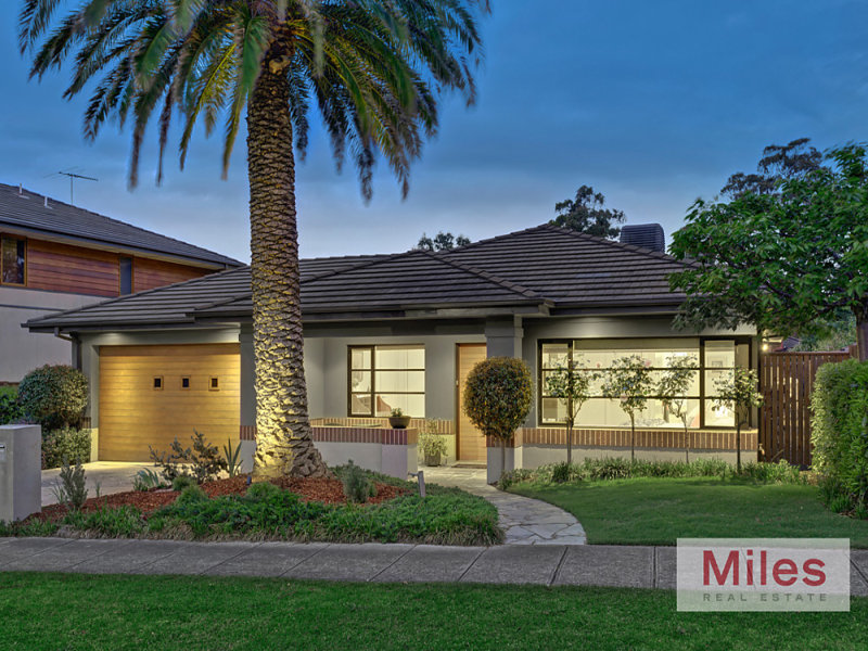 72 Ernest Jones Drive, Macleod, Vic 3085 Property Details