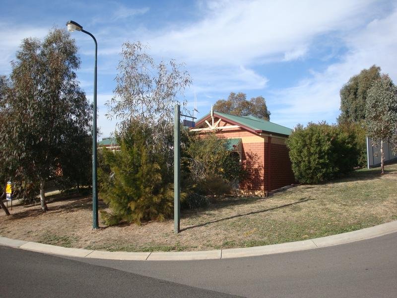 23 Pattison Drive, Kangaroo Flat, VIC 3555