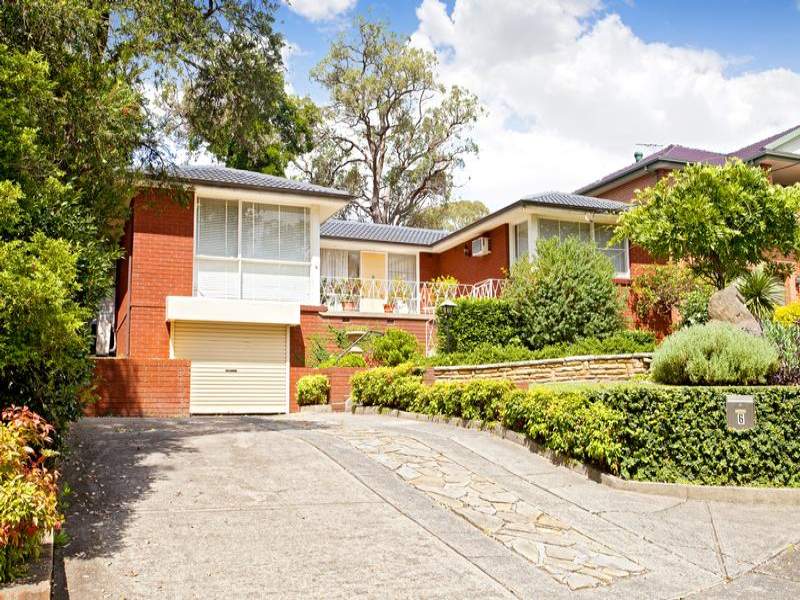 6 Curran Avenue, Macquarie Fields, NSW 2564