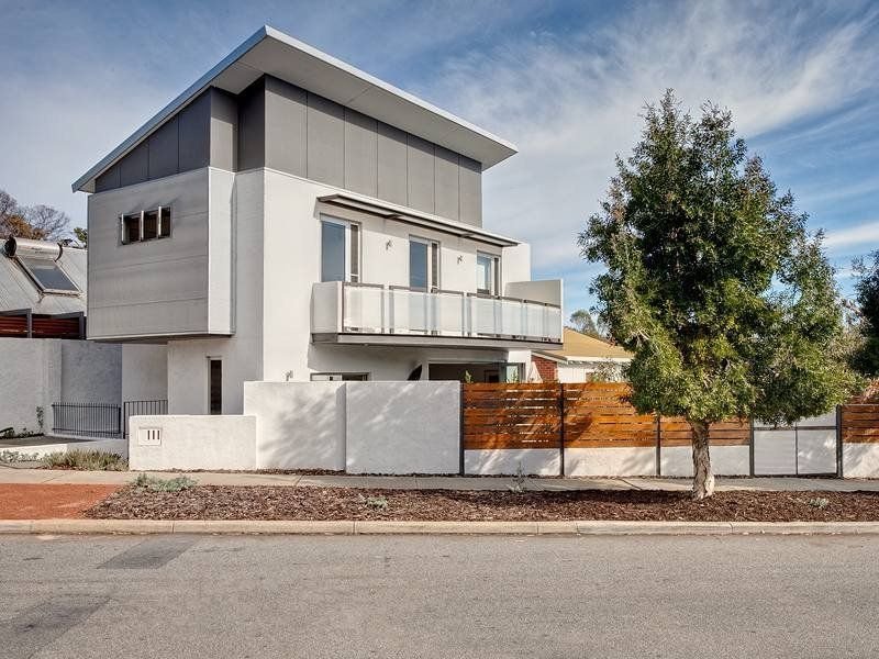 111 Solomon Street, Fremantle, WA 6160 Property Details