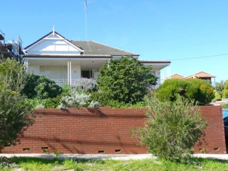 16 Solomon Street, Fremantle, WA 6160